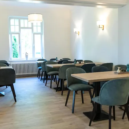 Hotel Am Haus 1 6 Kuehlungsborn